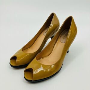 COLE HAAN AIR CARMA Tan Patent Leather Peep Toe High Heels Pumps Shoe Wmn 9